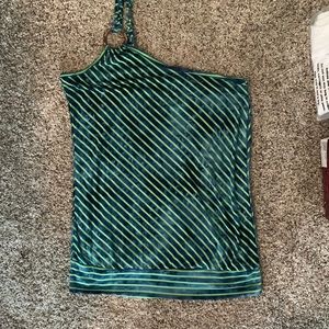 One shoulder green and blue summer top by eyeshadow size XL banded hem